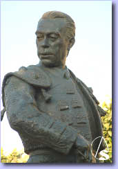 Monumento a Curro Romero (2001)