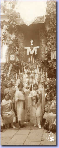 Cruz de Mayo de la calle Almirante Valdez 1915