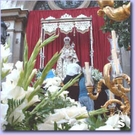 Ntra. Sra. de Araceli, Altar Glorias 2001 / Foto: Francisco Santiago